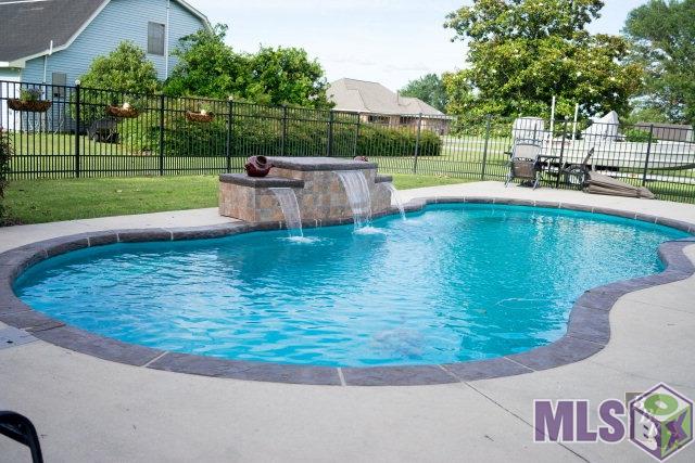 170 Azalea Street Raceland, LA 70394 - Photo 3 of 9