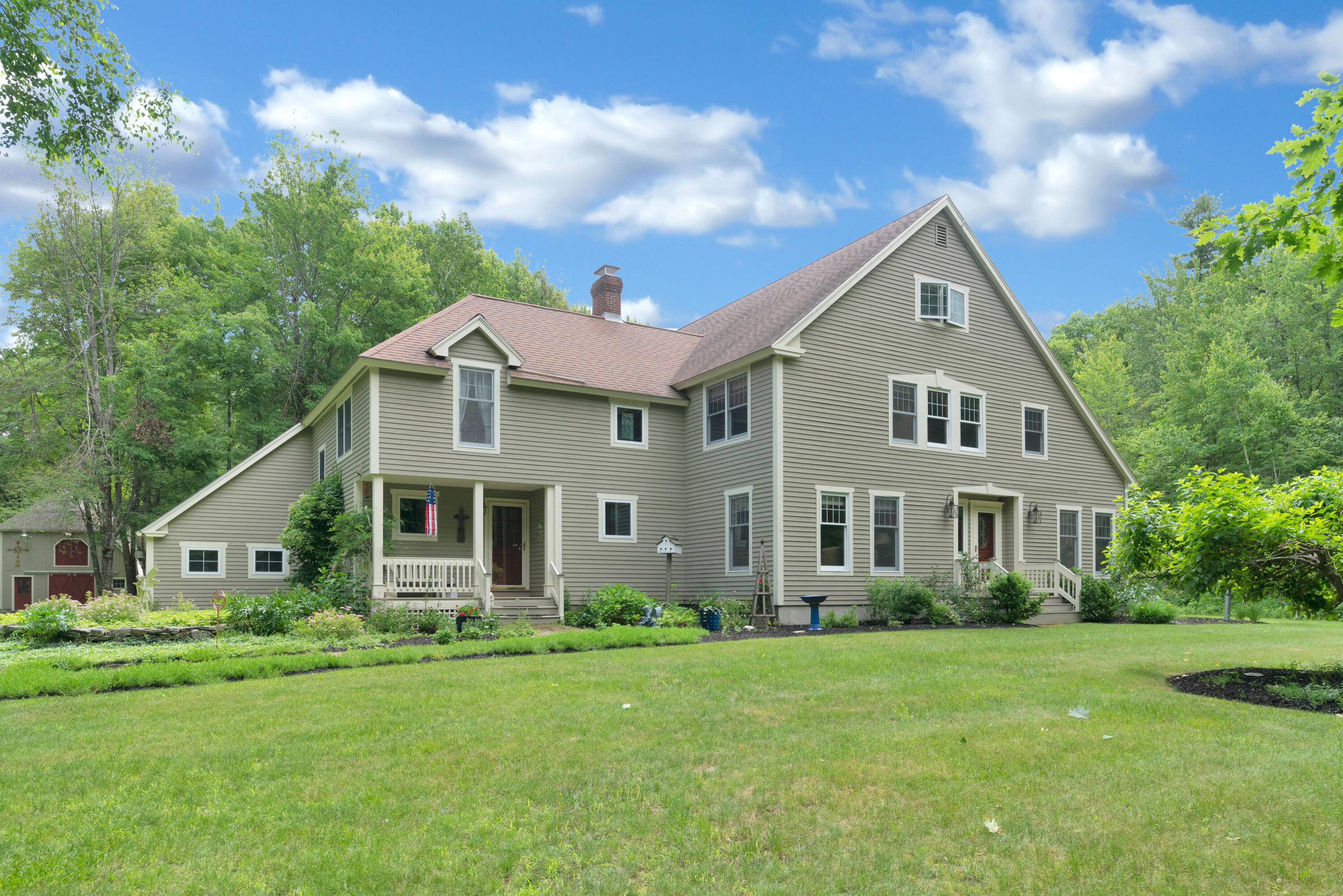 1047 Middle Road North Waterboro, ME 04061 - Photo 2 of 56 Exterior