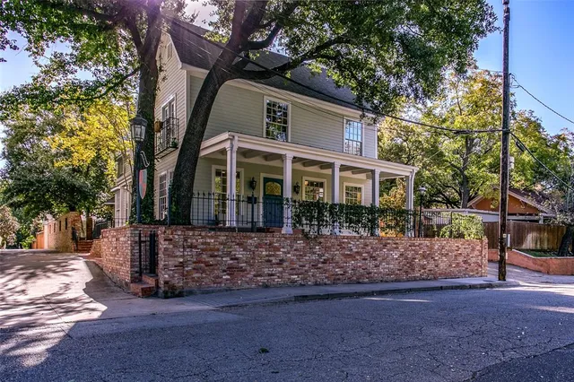$2,250,000 | 2916 Sale Street, Dallas, TX 75219