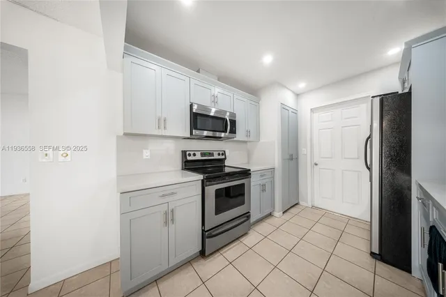 $3,750 | 14065 Southwest 48th Terrace, Miami, FL 33175