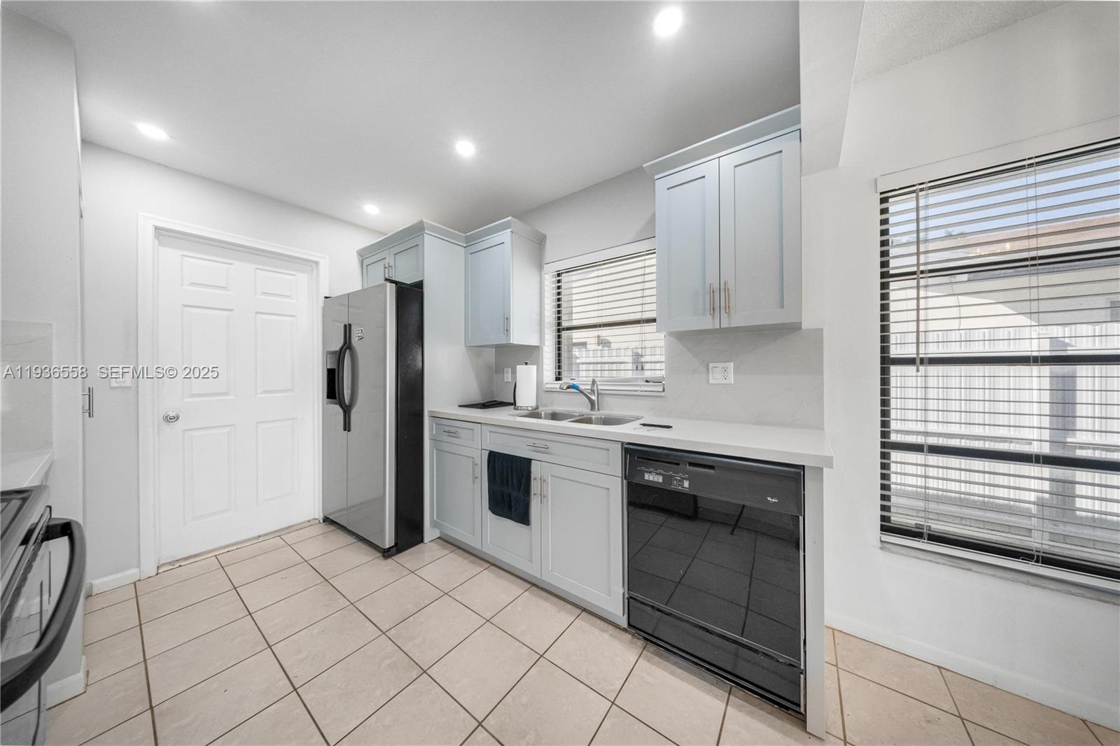 14065 Southwest 48th Terrace Miami, FL 33175 - Photo 9 of 30