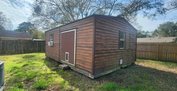 $174,900 | 2903 Larchmont Street, Pascagoula, MS 39567