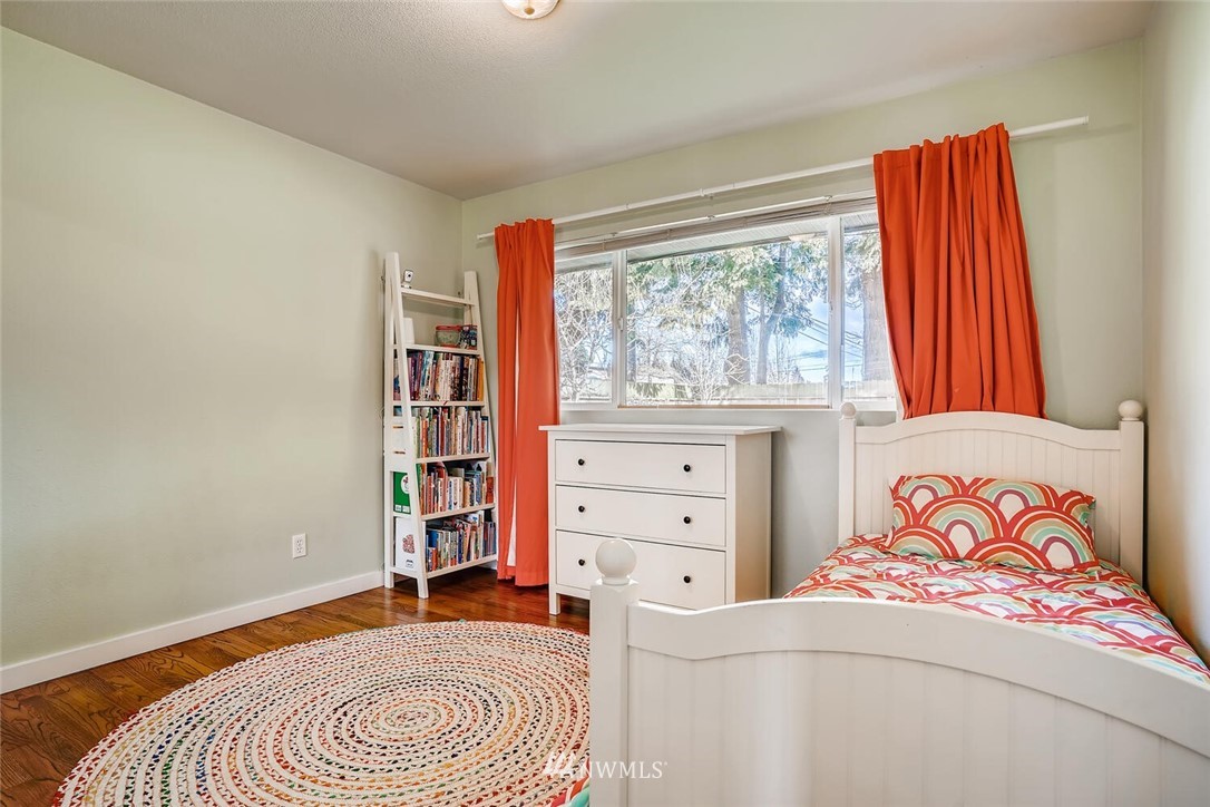 9927 232nd Street Southwest Edmonds, WA 98020 - Photo 21 of 28 Gallery Image 21
