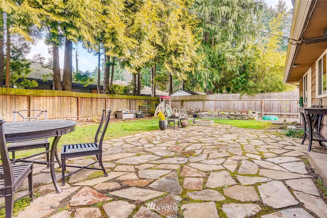 9927 232nd Street Southwest Edmonds, WA 98020 - Photo 25 of 28 Gallery Image 25