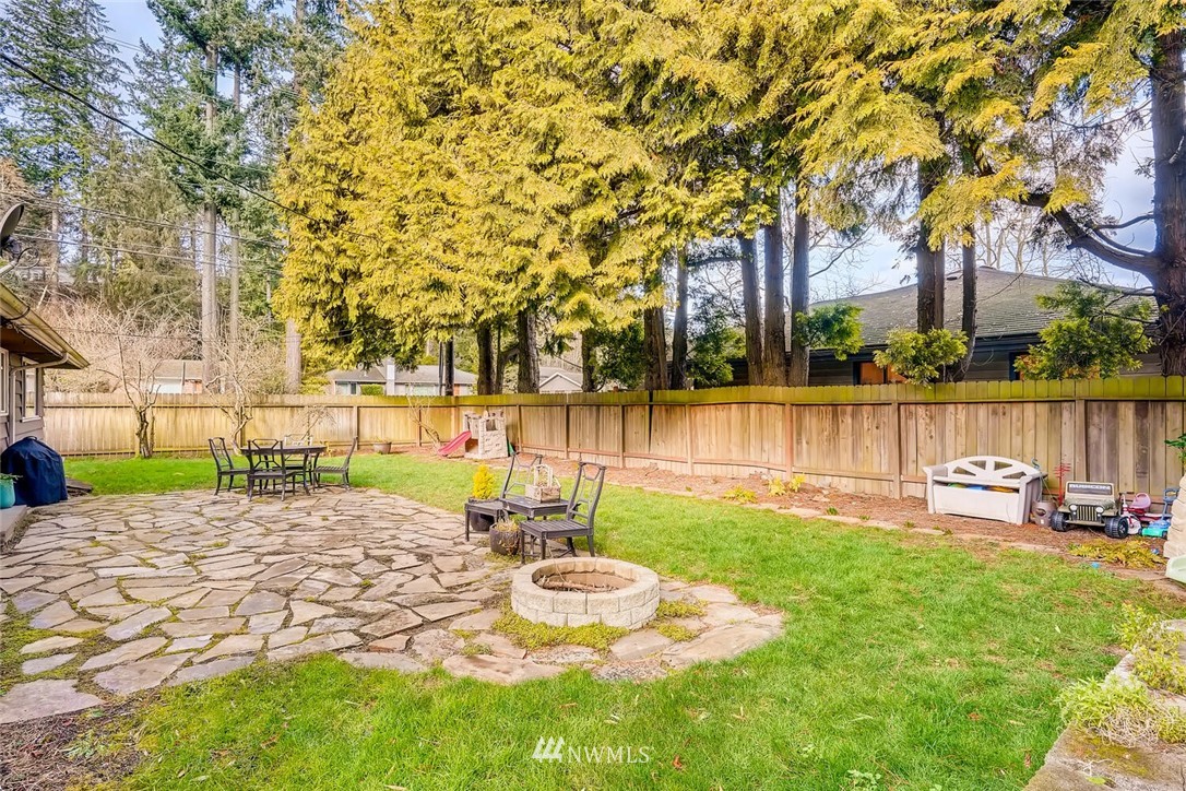 9927 232nd Street Southwest Edmonds, WA 98020 - Photo 26 of 28 Gallery Image 26