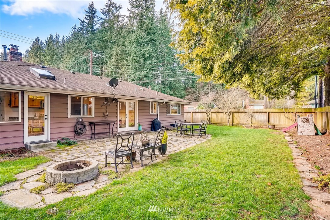 9927 232nd Street Southwest Edmonds, WA 98020 - Photo 27 of 28 Gallery Image 27