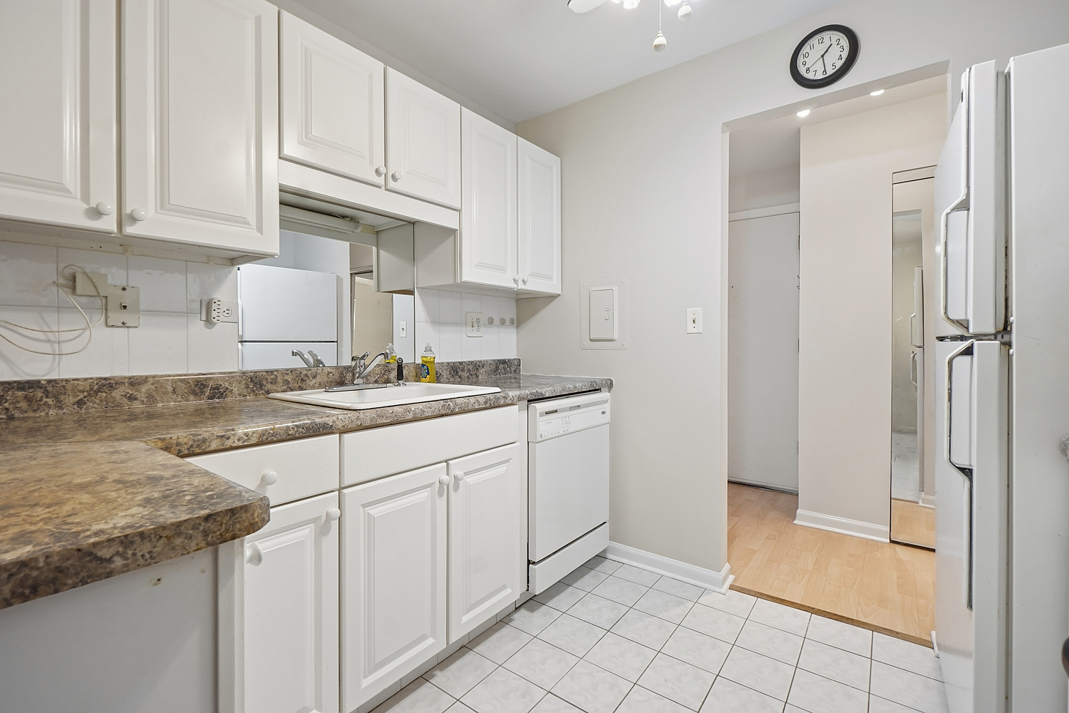 940 East Old Willow Road, Unit 307 Prospect Heights, IL 60070 - Photo 7 of 15
