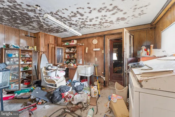 $55,000 | 210 Roberts Street, Fairmont, WV 26554