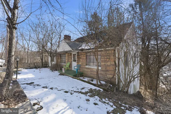 $55,000 | 210 Roberts Street, Fairmont, WV 26554