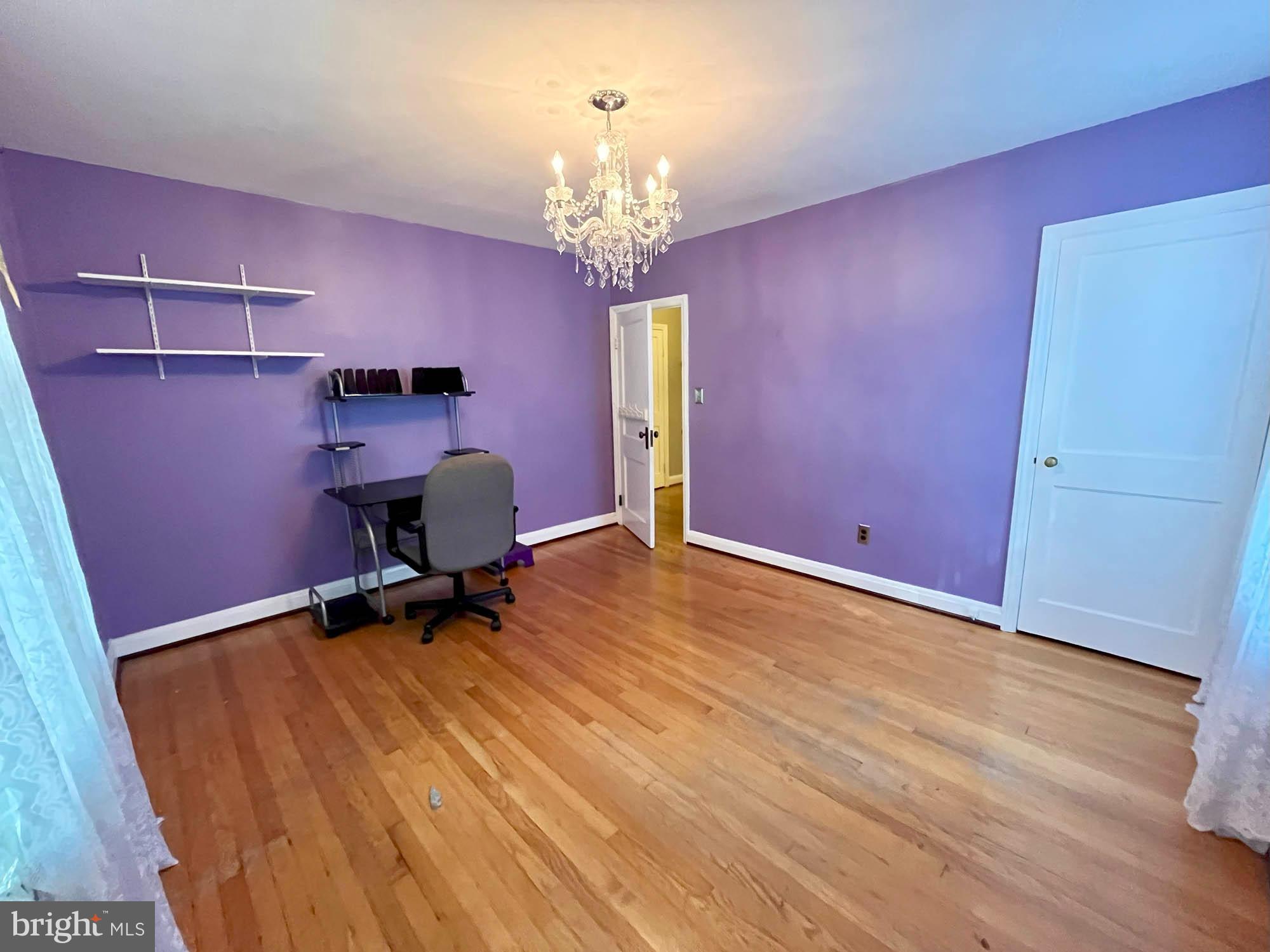 19 Dunmore Road Baltimore, MD 21228 - Photo 6 of 15