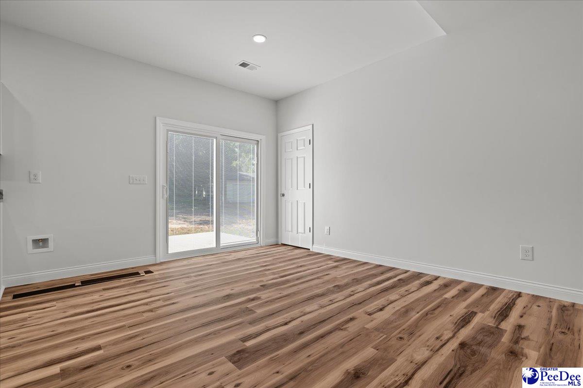 2718 Ivywood Road Florence, SC 29501 - Photo 8 of 36 Gallery Image 8