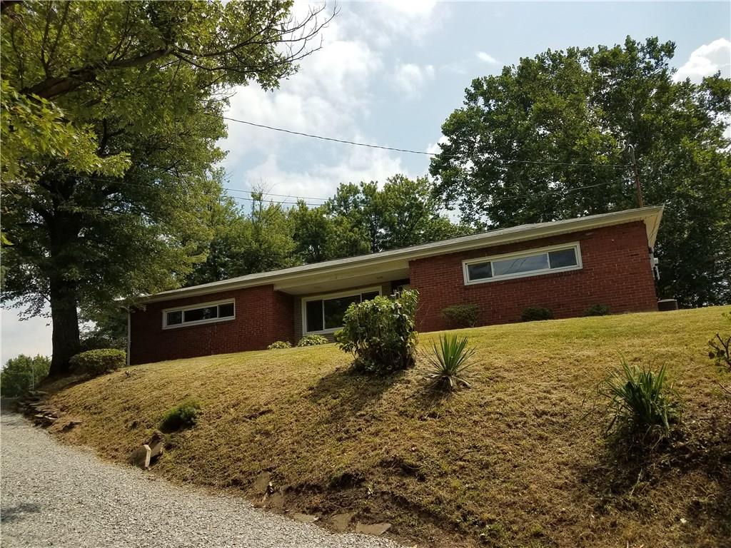 37 Harrison Road Lincoln, PA 15037 - Photo 3 of 24 Gallery Image 3