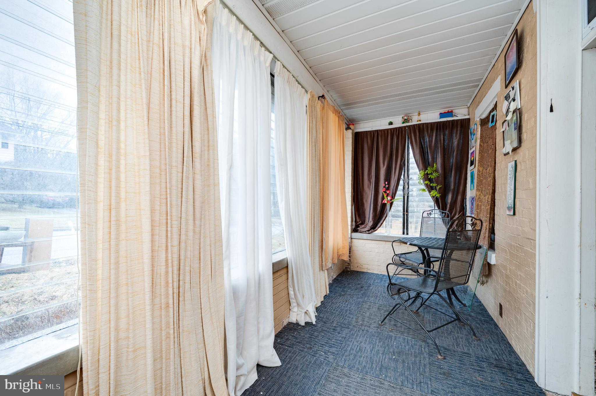 817 Philadelphia Avenue Reading, PA 19607 - Photo 2 of 20