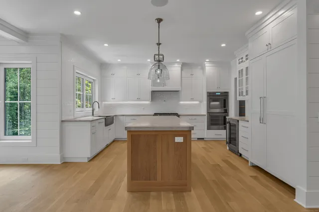 $2,375,000 | 132 Summer Hill Road, Madison, CT 06443