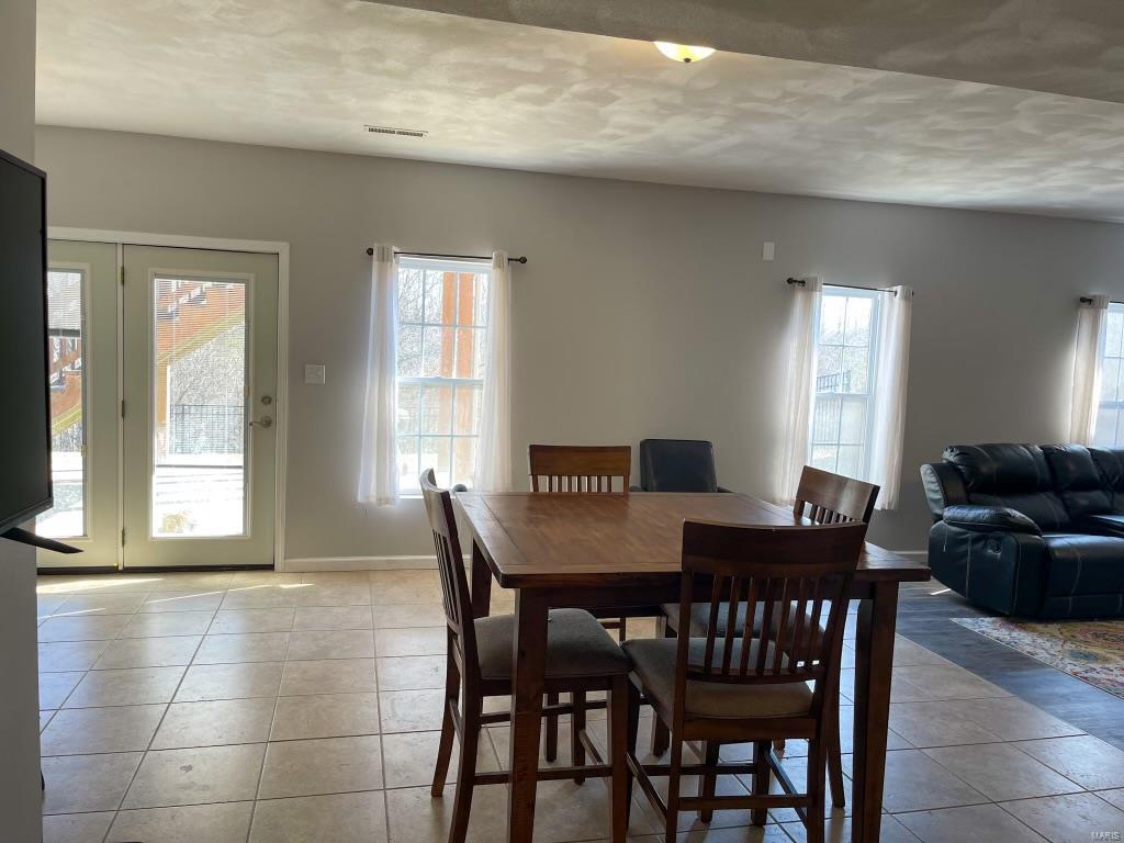 556 Longhi Road Collinsville, IL 62234 - Photo 6 of 12