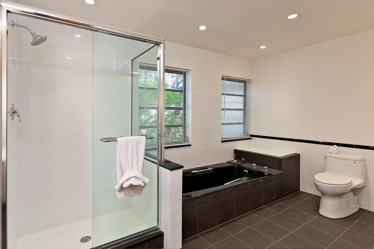 1199 Southwest 15th Street Boca Raton, FL 33486 - Photo 18 of 21 23_Masterbath_2