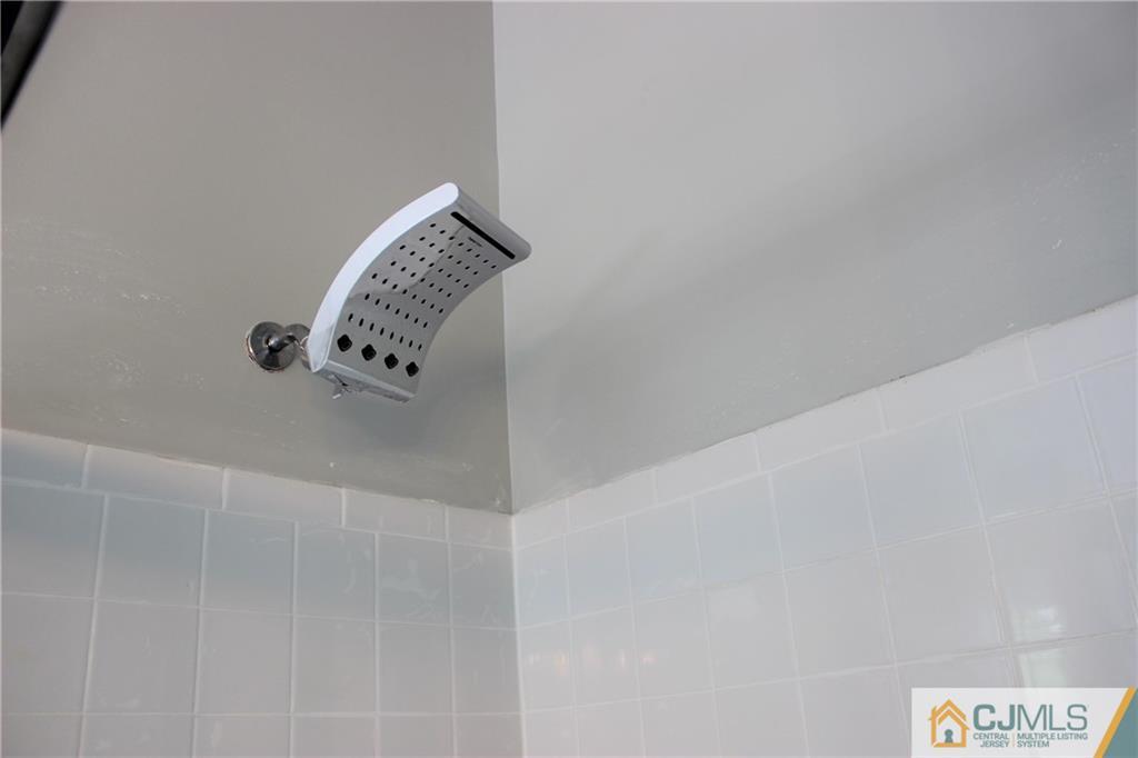 43 Alpine Road Holmdel, NJ 07733 - Photo 20 of 25 close up of a white marble wall