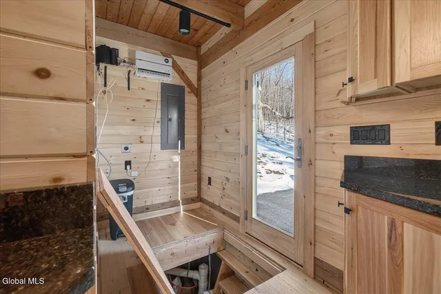 $249,900 | 271 Bald Mountain Road, Brunswick, NY 12180