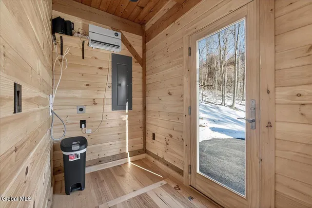 $249,900 | 271 Bald Mountain Road, Brunswick, NY 12180