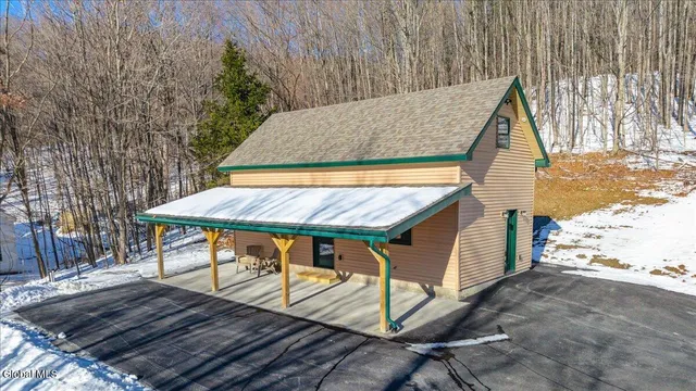 $249,900 | 271 Bald Mountain Road, Brunswick, NY 12180