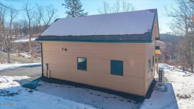 $249,900 | 271 Bald Mountain Road, Brunswick, NY 12180