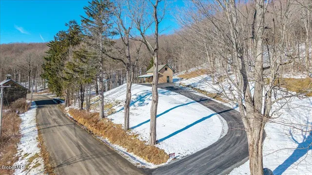 $249,900 | 271 Bald Mountain Road, Brunswick, NY 12180