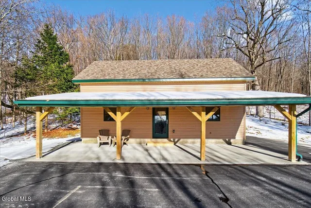 $249,900 | 271 Bald Mountain Road, Brunswick, NY 12180