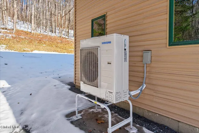 $249,900 | 271 Bald Mountain Road, Brunswick, NY 12180