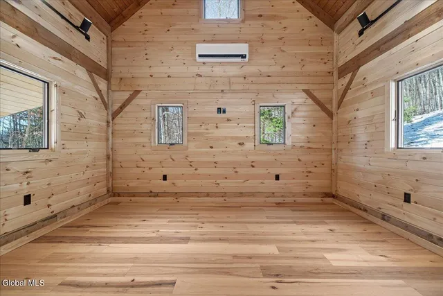 $249,900 | 271 Bald Mountain Road, Brunswick, NY 12180