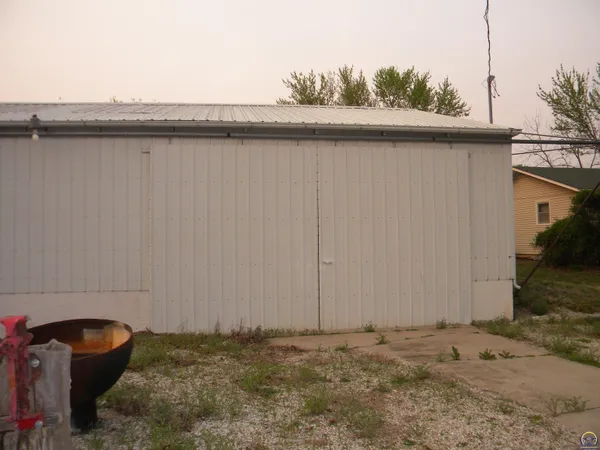 $275,000 | 313 West 7th Street, Lebo, KS 66856