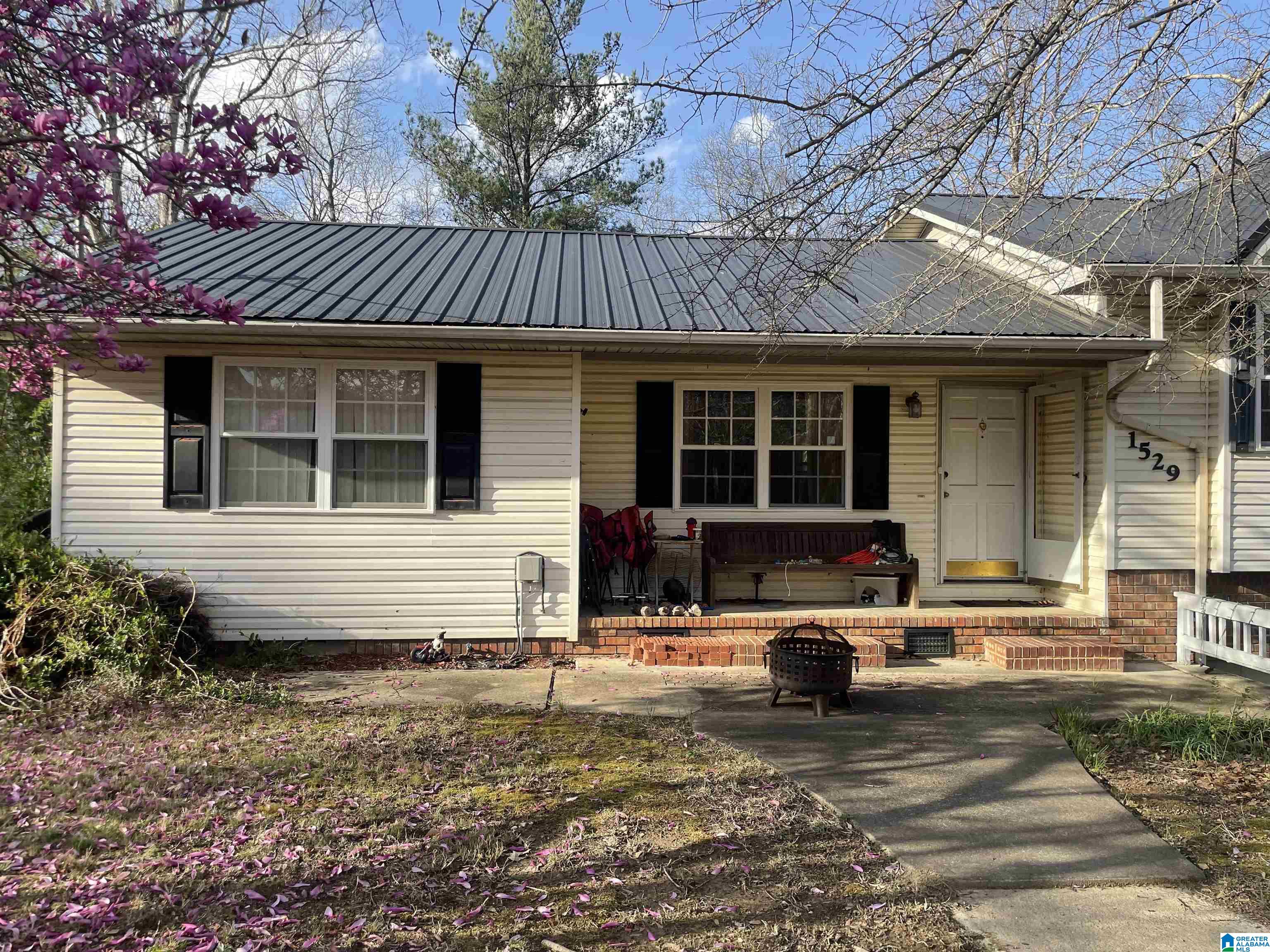 1529 Burnham Road Anniston, AL 36206 - Photo 2 of 3