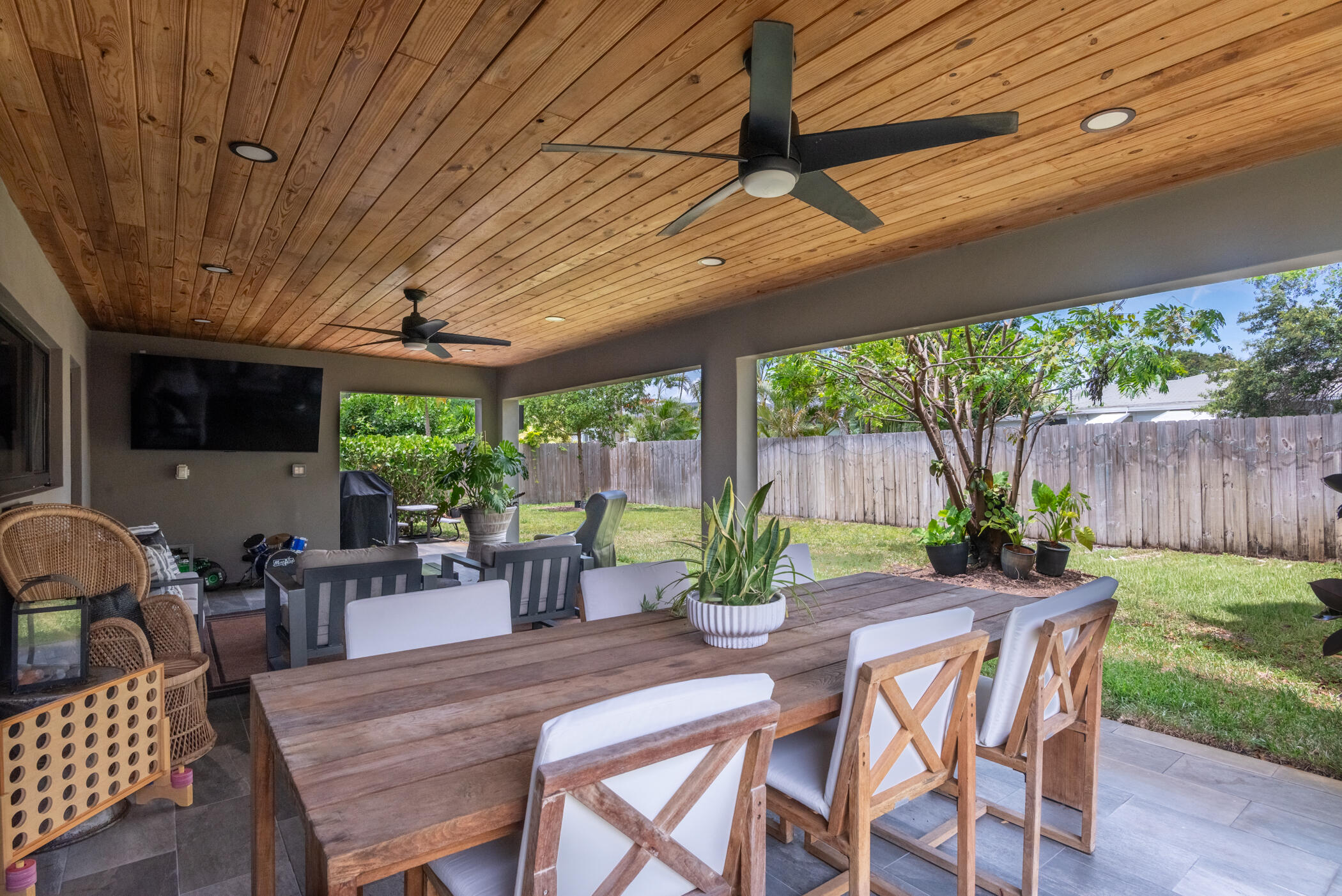 335 Franklin Road West Palm Beach, FL 33405 - Photo 38 of 44 © Clark-335 Franklin Dr-037