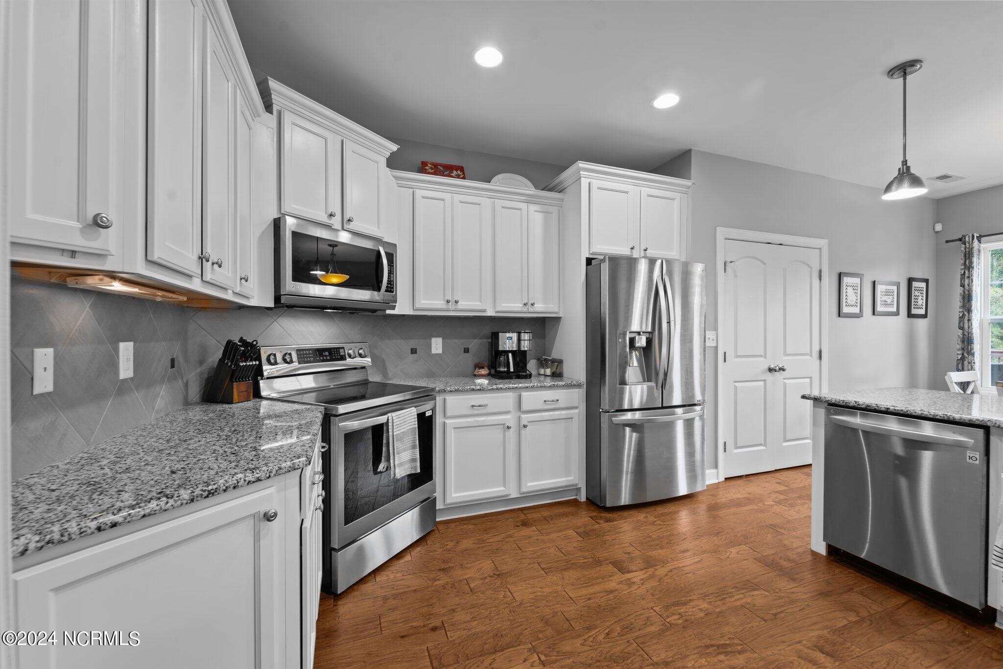 1396 Farm Life School Road Carthage, NC 28327 - Photo 16 of 34 21-web-or-mls-DSC02285