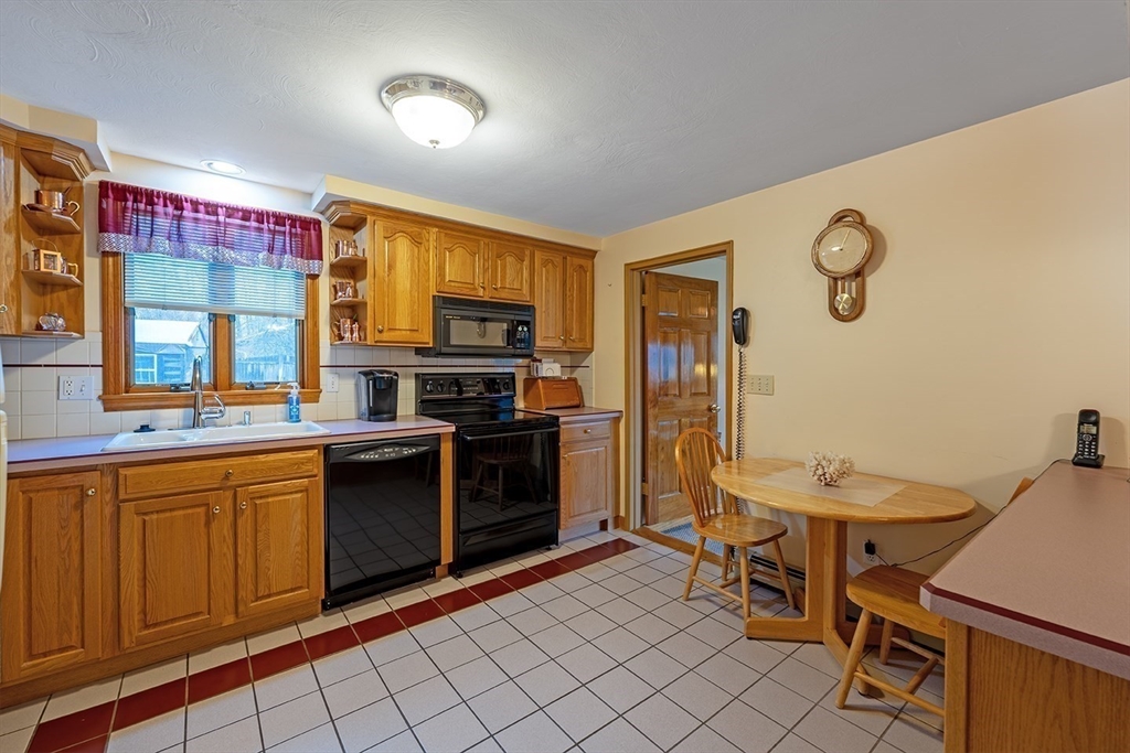 33 Linda Road Braintree, MA 02184 - Photo 7 of 19 Gallery Image 7