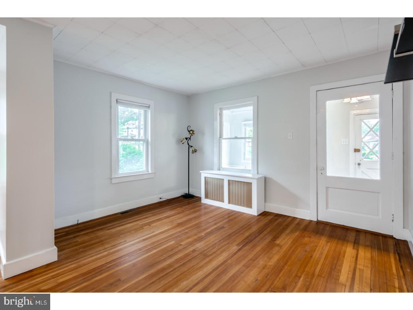 320 Clements Bridge Road Barrington, NJ 08007 - Photo 6 of 23