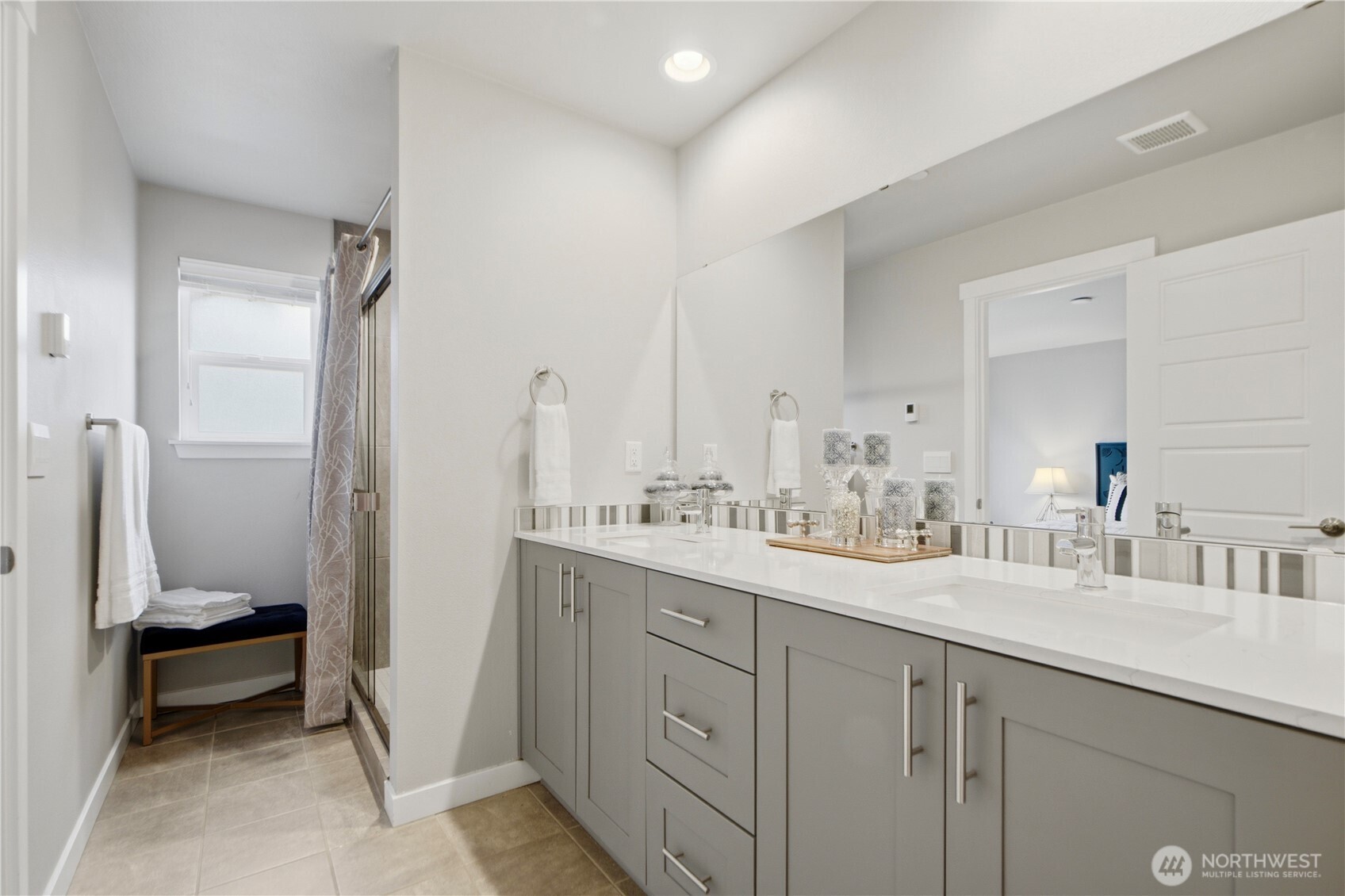 1325 Seattle Hill Road, Unit E4 Bothell, WA 98012 - Photo 15 of 27