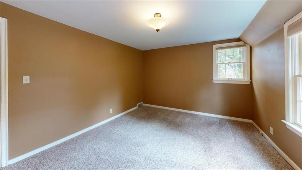 1030 Blackridge Road Pittsburgh, PA 15235 - Photo 23 of 42 Bedroom 2