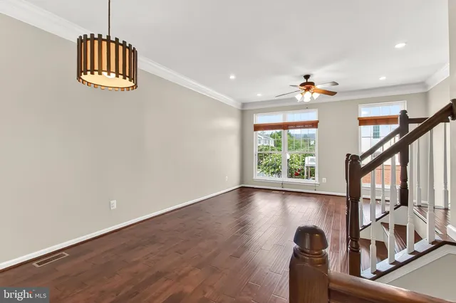 $2,800 | 42627 Homefront Terrace, Chantilly, VA 20152