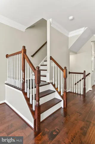 $2,800 | 42627 Homefront Terrace, Chantilly, VA 20152