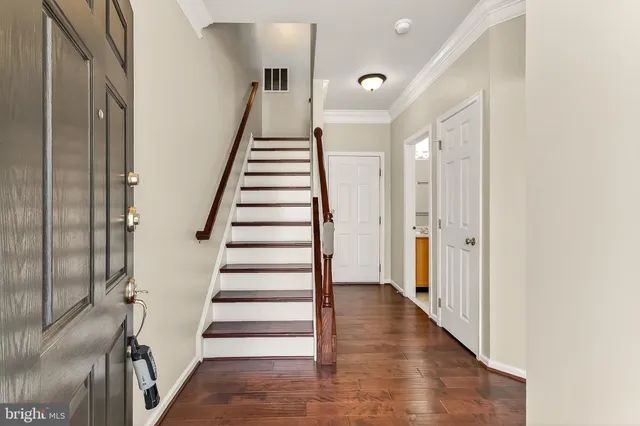 $2,800 | 42627 Homefront Terrace, Chantilly, VA 20152