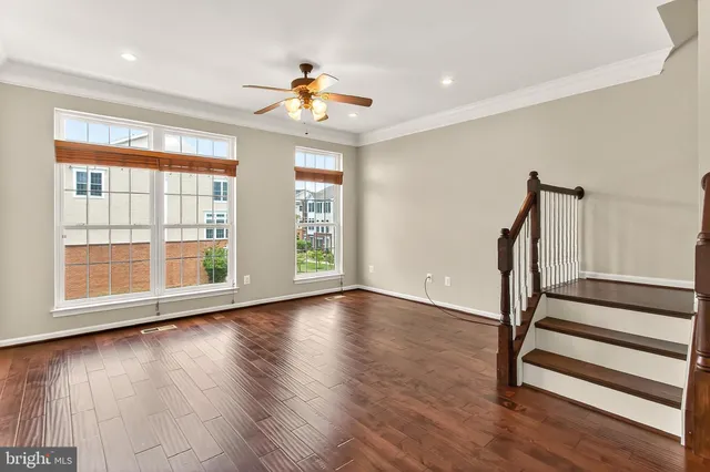 $2,800 | 42627 Homefront Terrace, Chantilly, VA 20152