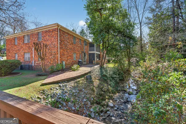 $185,000 | 360 Vista Circle, Unit B, Macon, GA 31204