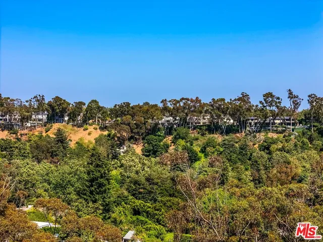 a sign on the side of the road