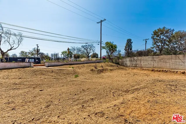 a view of a lake view