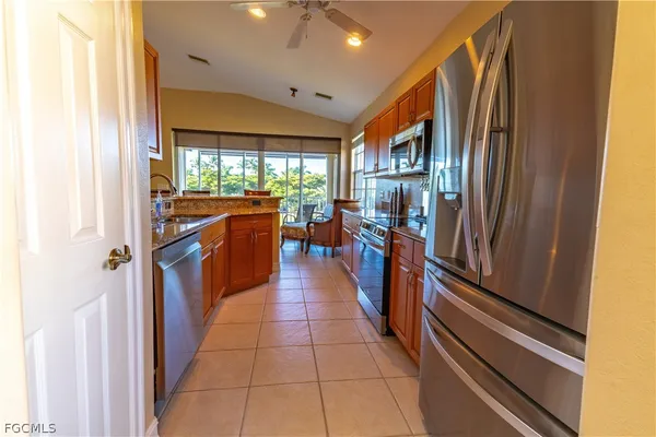 $6,500 | 5626 Cape Harbour Drive, Unit 202, Cape Coral, FL 33914