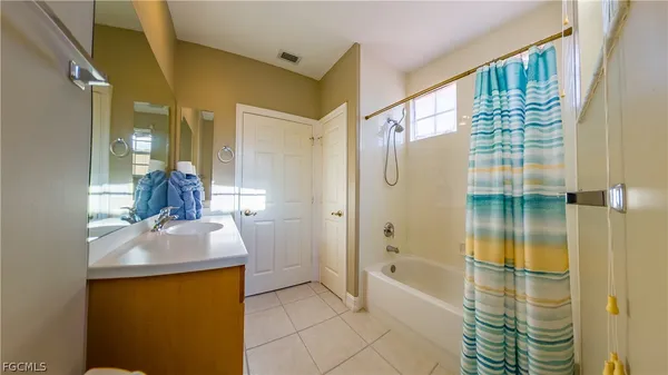 $6,500 | 5626 Cape Harbour Drive, Unit 202, Cape Coral, FL 33914