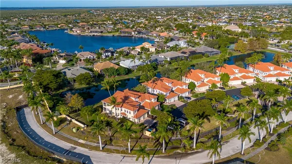 $6,500 | 5626 Cape Harbour Drive, Unit 202, Cape Coral, FL 33914