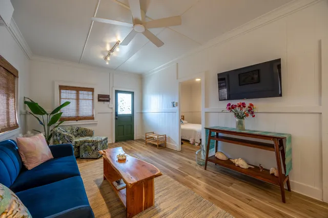 $950,000 | 2126 West Vineyard Street, Wailuku, HI 96793