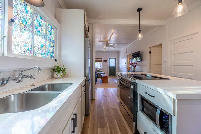 $950,000 | 2126 West Vineyard Street, Wailuku, HI 96793