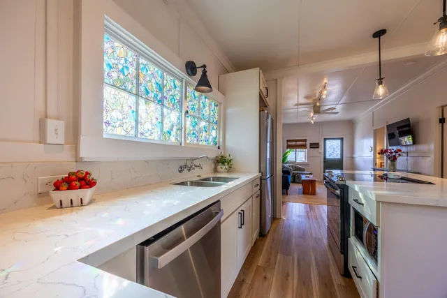 $950,000 | 2126 West Vineyard Street, Wailuku, HI 96793